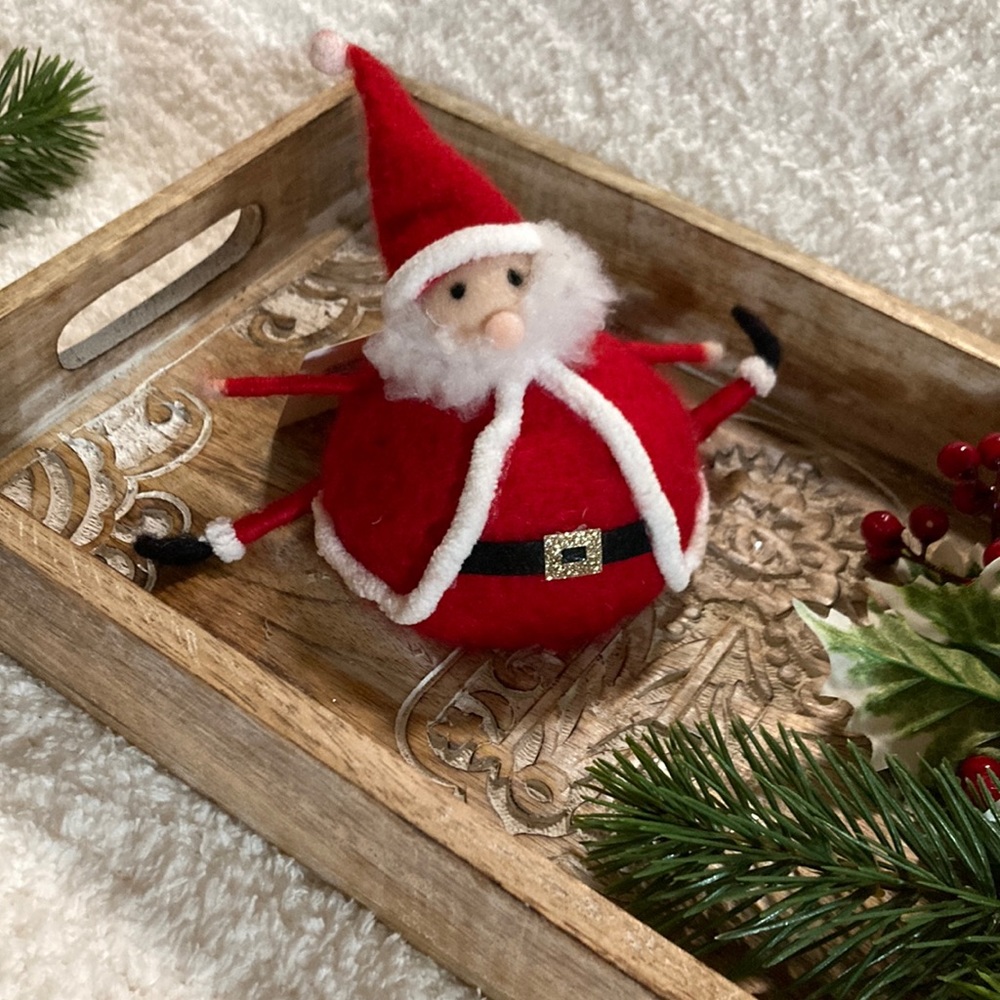 SoHa Living 4.5 inch Wool Felt Sitting Santa